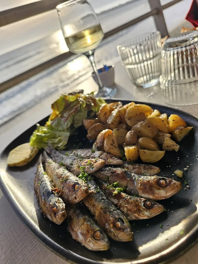 Sardines Grillées Et Pomme de Terre Sautées